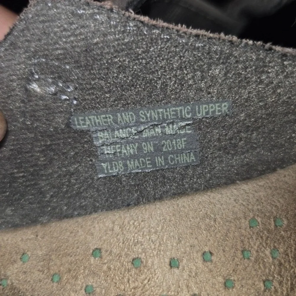 Earth Origins tiffany Comfort Mary Jane Flats Taupe Perforated Leather Size 9 - Picture 8 of 9